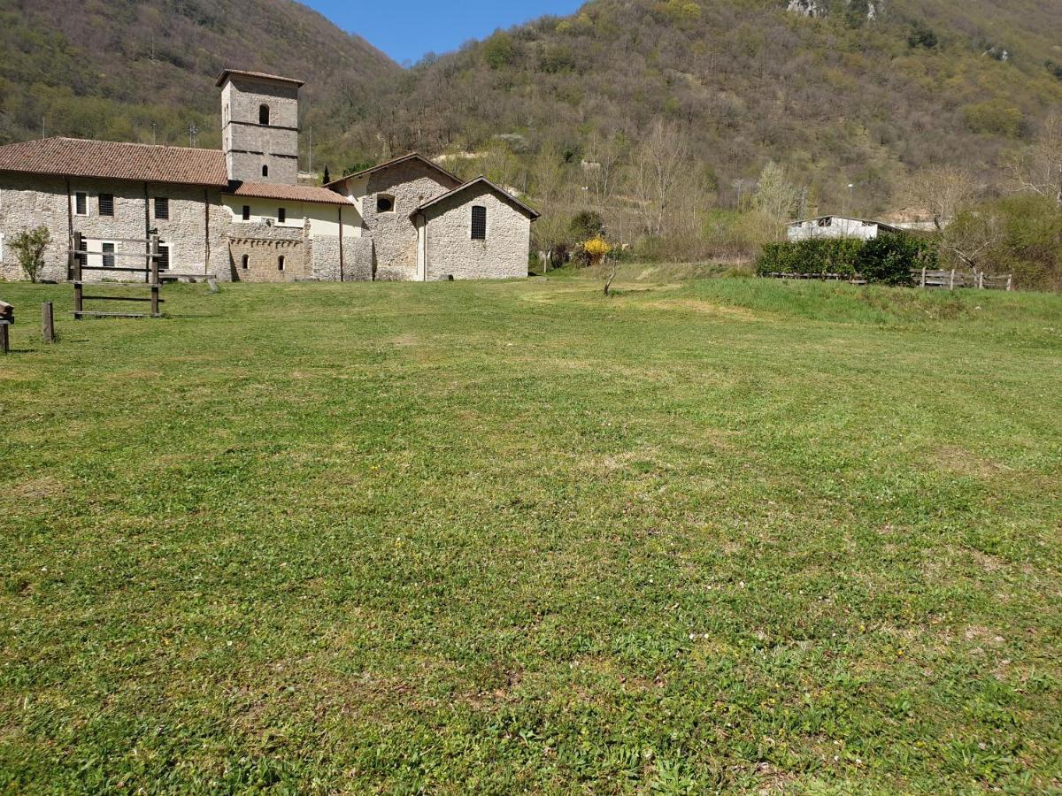 Hotel Abbazia Ss. Quirico E Giulitta Micigliano Zewnętrze zdjęcie
