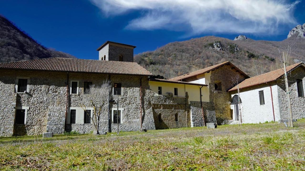 Hotel Abbazia Ss. Quirico E Giulitta Micigliano Zewnętrze zdjęcie