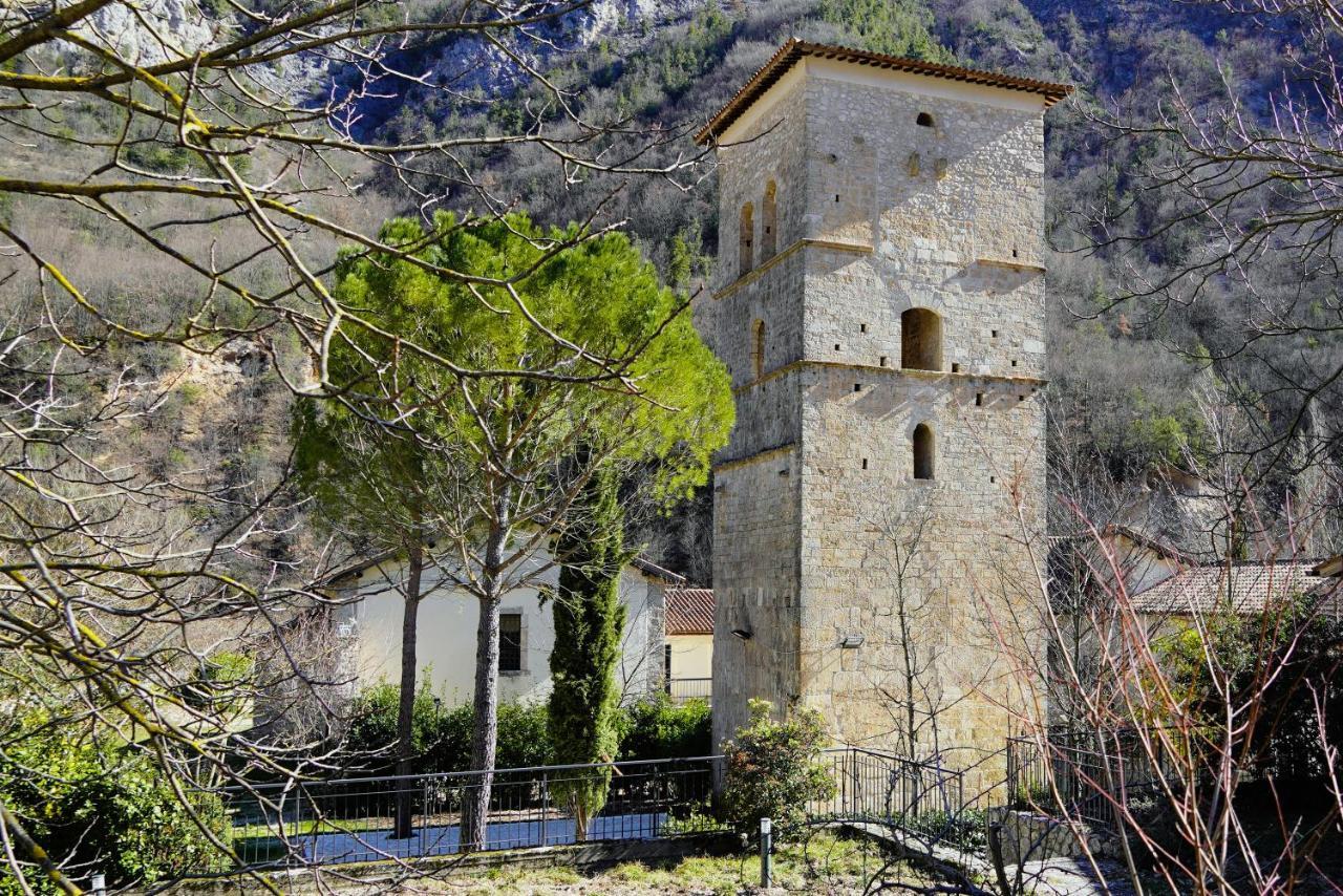 Hotel Abbazia Ss. Quirico E Giulitta Micigliano Zewnętrze zdjęcie